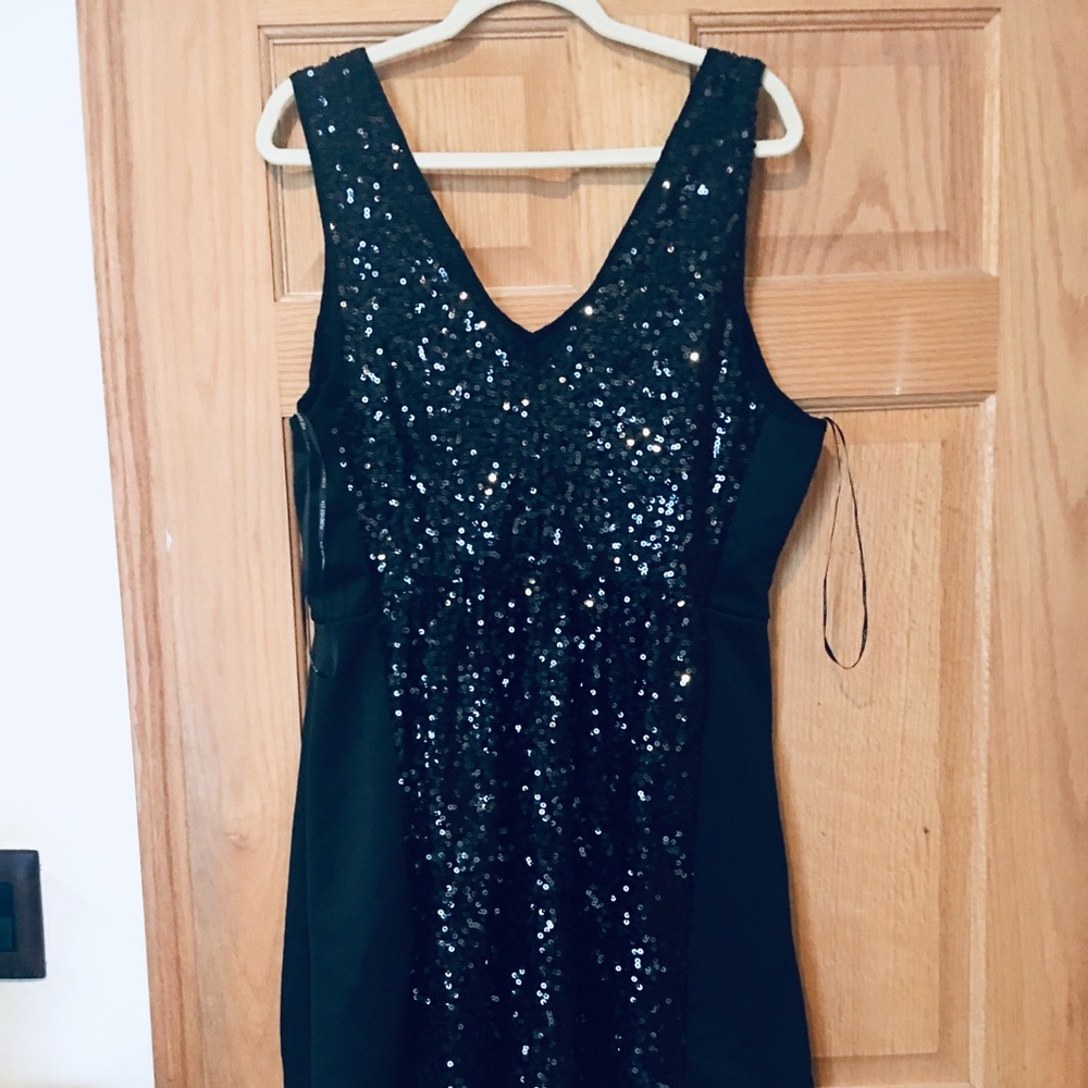 Black sequin forever 21 dress